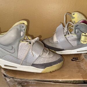 Size 11 - Nike Air Yeezy Zen 2009